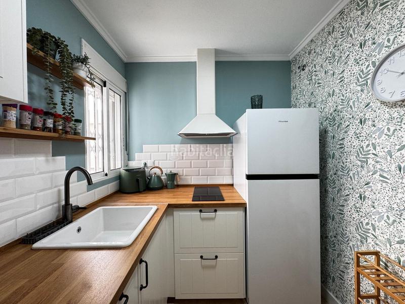 Foto bff20208-1cd2-4963-a84e-990ff1b4efdc. Àtic amb calefacció a Zona Playa del Cura Torrevieja