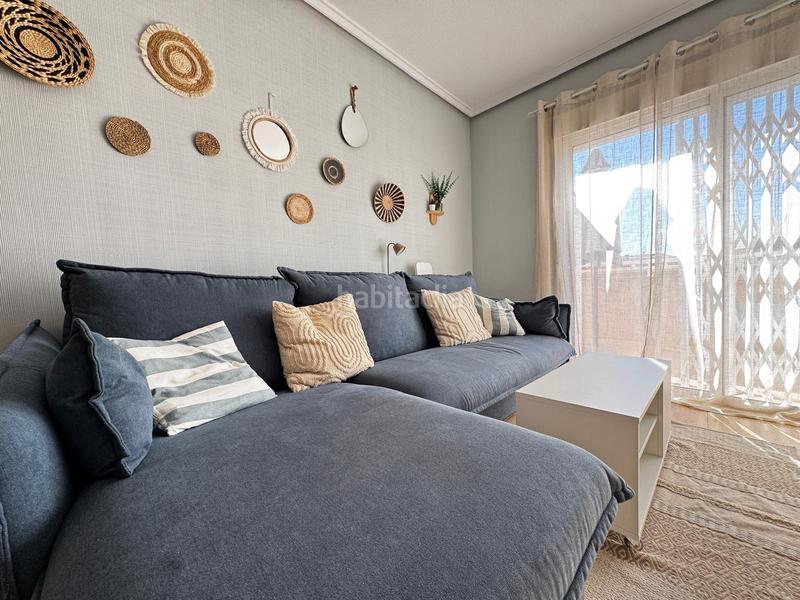 Foto e56c6611-0de4-4d18-9b6a-60f8833f5876. Àtic amb calefacció a Zona Playa del Cura Torrevieja