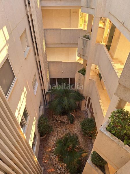 Foto 366c7374-7af3-448e-a738-1a066c3ea4d3. Alquiler piso espectacular piso en primera línea del campo de golf en urbanización de lujo alquiler larga estancia en Alicante