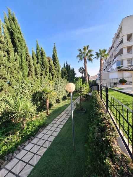 Foto 4390885a-6ef2-44e2-9d44-58c7f7fe7577. Rent flat with heating parking pool in Alicante golf Alicante