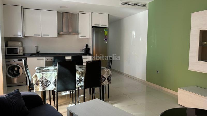 Foto b20e4fcb-7db5-400e-b0f6-877328f820d4. Appartement avec parking piscine dans Avenida Habaneras - Curva de Palangre Torrevieja