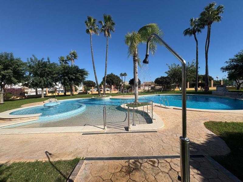 Foto 322013aa-1e5c-4acb-898b-1e7b0852414a. Casa amb piscina a La Florida Orihuela