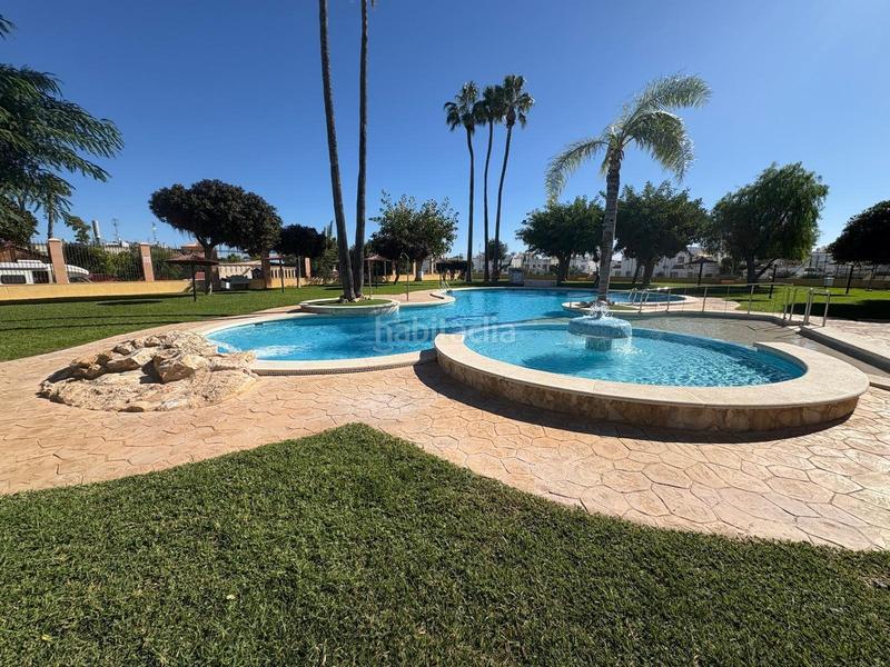 Foto 552d326f-06e5-4b92-a016-0de897e4ef5a. Casa amb piscina a La Florida Orihuela