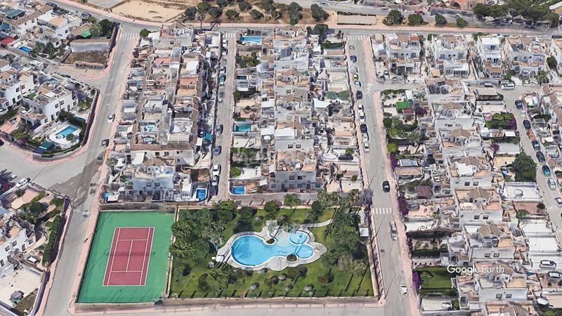 Foto 69df7b3b-8e46-46f0-b97f-de31f287957e. Casa amb piscina a La Florida Orihuela