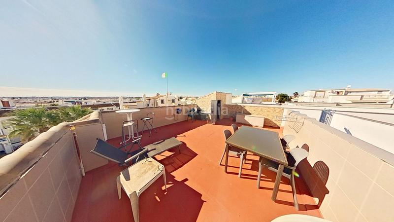 Foto ff8b66fc-f416-40f4-9551-4e6948781570. Casa amb piscina a La Florida Orihuela