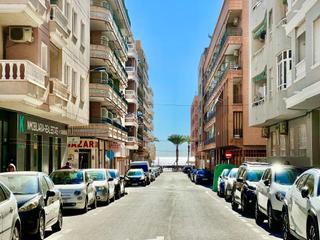 Apartament a Zona Playa del Cura. Impecable apartamento de 2 habitaciones  parking  trastero a 350