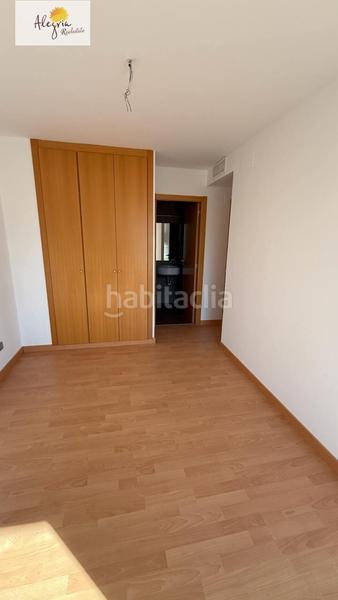 Foto 6d28f33e-654a-4ad3-8ddb-8a7faee70409. Rent apartment with parking in La Constitución-Canaleta Mislata