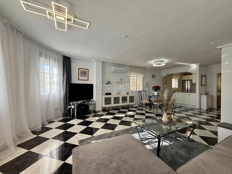 Foto 19aabe1c-fcbf-46a2-a477-5f7bb0387814. Chalet avec chauffage parking piscine dans Zeniamar - Horizonte - La Campana Orihuela