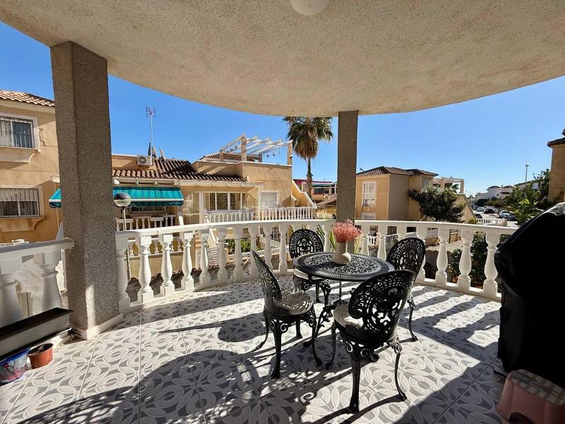 Foto 2a03f7ab-6d8a-4d1e-a719-a8e88d83af8f. Chalet avec chauffage parking piscine dans Zeniamar - Horizonte - La Campana Orihuela