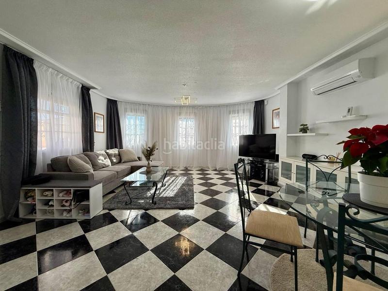 Foto a4bbddc4-3822-4370-aa91-be47e1a6e49d. Chalet avec chauffage parking piscine dans Zeniamar - Horizonte - La Campana Orihuela