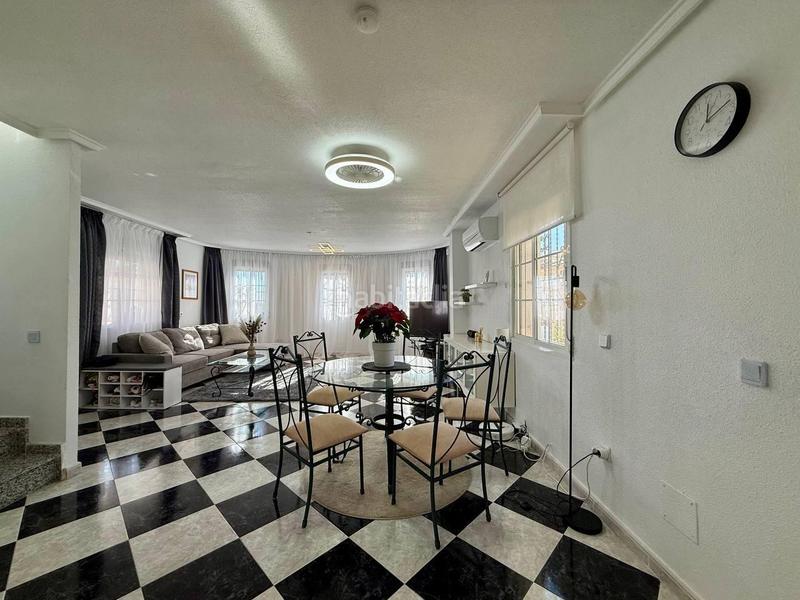 Foto cc7557d6-7ea8-4414-b9e6-dcaf025f94ea. Chalet avec chauffage parking piscine dans Zeniamar - Horizonte - La Campana Orihuela