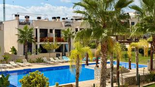 Appartement  Barcelona. Bungalow con terraza y vista a benidorm en alegria village, fine