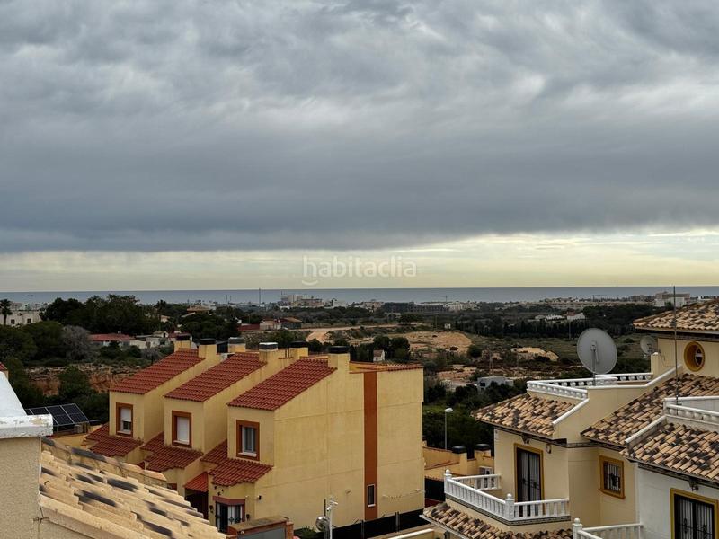 Foto 1a60c405-ca80-4634-86c7-bd122a5a1082. Casa adossada amb calefacció aparcament piscina a Orihuela