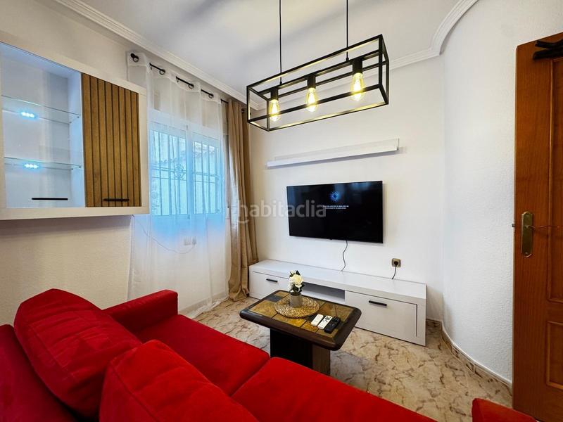 Foto 3221be38-3f2d-4a6e-99bb-8b3a342c3af7. Casa adossada amb calefacció aparcament piscina a Orihuela