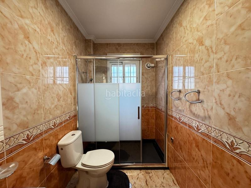 Foto 41c0495e-03c9-4b09-8dc7-4b1d7e255e2c. Casa adossada amb calefacció aparcament piscina a Orihuela