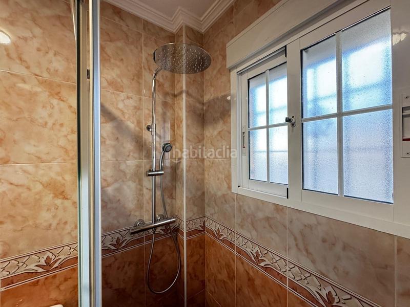 Foto 60fc47e4-9a48-4a4d-9110-e92d8aaceeb1. Casa adossada amb calefacció aparcament piscina a Orihuela