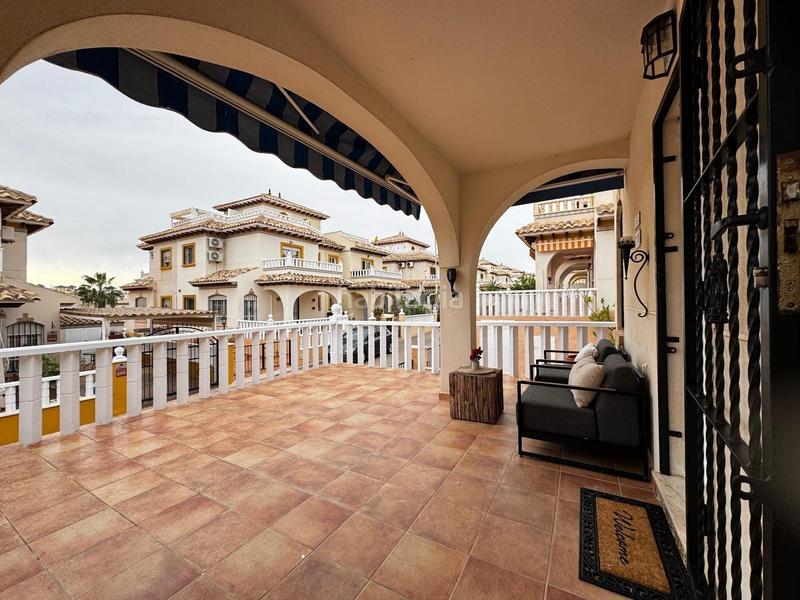 Foto 756820e3-34df-4a99-b8ad-42aa56ebd822. Casa adossada amb calefacció aparcament piscina a Orihuela