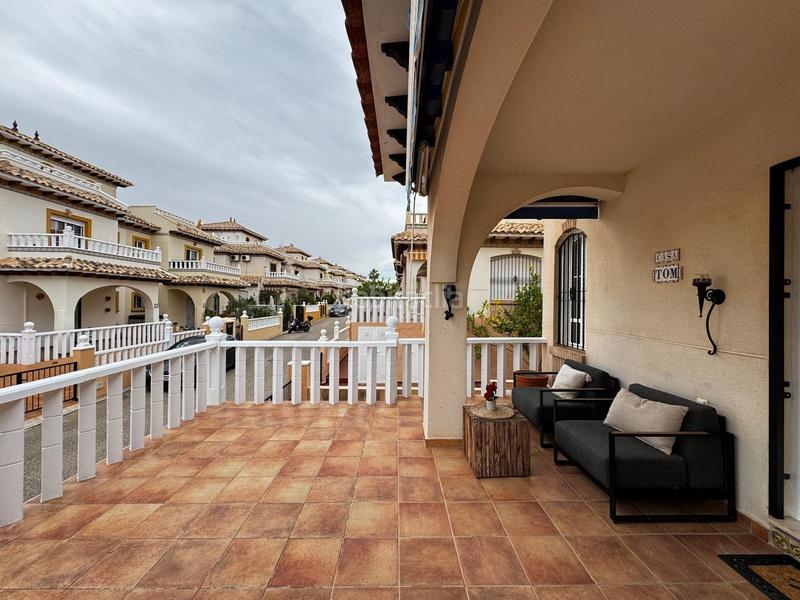 Foto 837d9f03-b848-4064-8740-7b0d5681996d. Casa adossada amb calefacció aparcament piscina a Orihuela