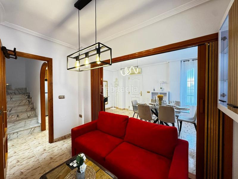 Foto b647e371-cedb-4a4b-9310-6a9601ff49ae. Casa adossada amb calefacció aparcament piscina a Orihuela