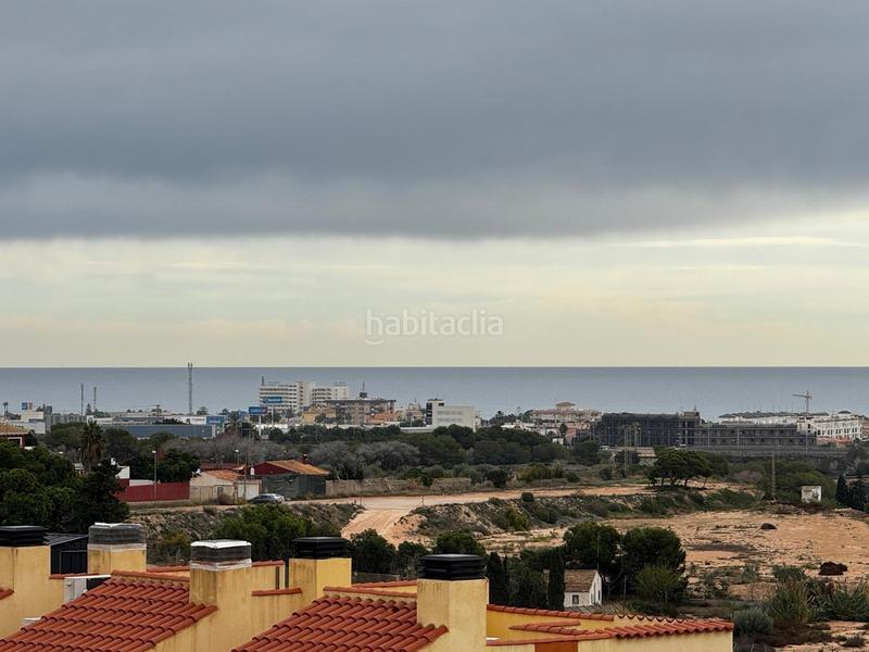 Foto bcdc7ba5-0e7e-4e66-a3b8-17563581973b. Casa adossada amb calefacció aparcament piscina a Orihuela