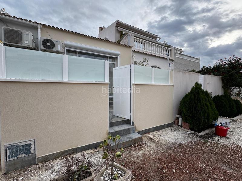 Foto 0f4b52ab-baf0-48c1-9ff9-bc93c6fb6250. Haus mit heizung in Zona Carrefour - Urbanizaciones Torrevieja