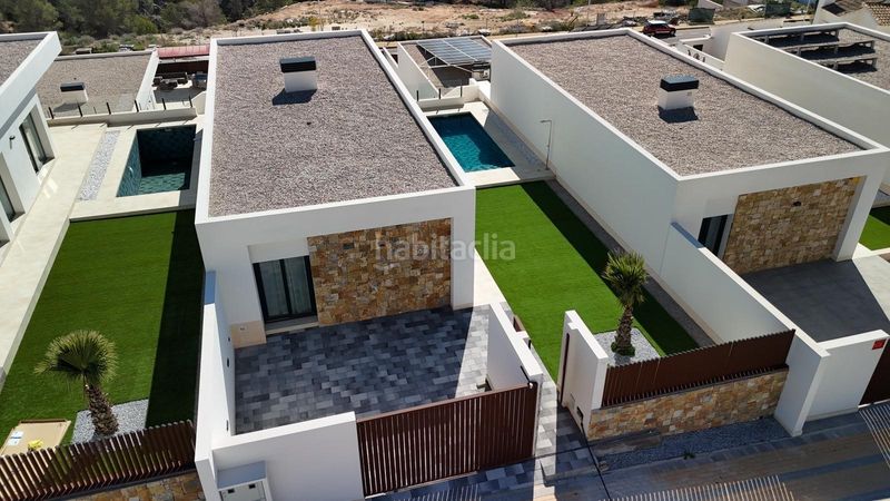 Foto 18186c03-719f-49c6-b6de-efadc6cad5e6. Xalet amb aparcament piscina a Finestrat pueblo Finestrat