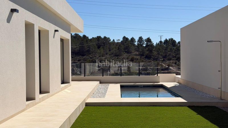 Foto cf4bbe96-2184-4f14-b734-257525e7b877. Xalet amb aparcament piscina a Finestrat pueblo Finestrat