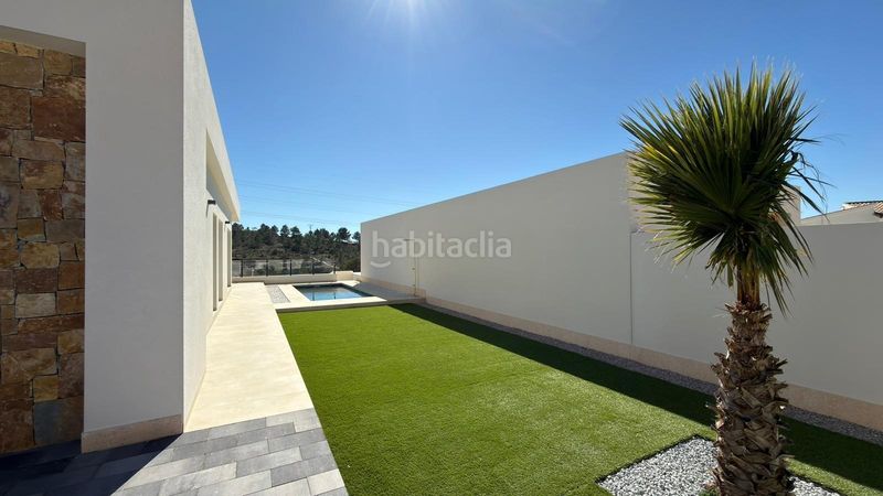 Foto db308317-60e0-4668-b0e9-d464709c4572. Xalet amb aparcament piscina a Finestrat pueblo Finestrat