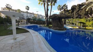 Pis  Calle pintor fernando soria. Espectacular vivienda con terraza enorme en primera línea de gol