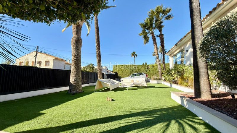 Foto c7ab552d-fbc8-4358-affc-b571c24ee880. Xalet amb calefacció aparcament piscina a Urbanizaciones Benidorm