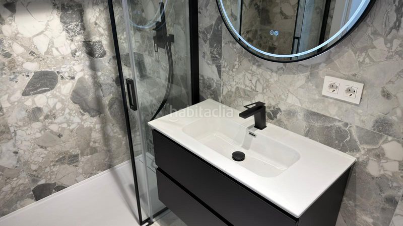Foto 1bc934fc-681a-4ad2-a3cb-778a46b3361b. Apartament amb calefacció aparcament piscina a balcón de Finestrat-terra marina Finestrat