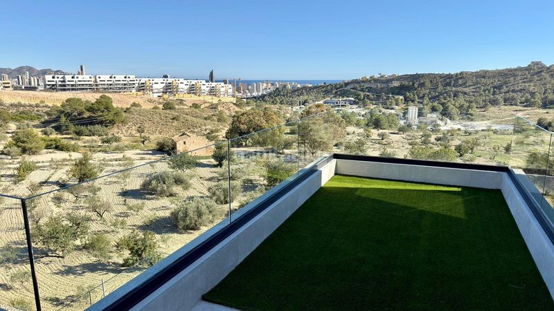 Foto 6b07f3b3-fbe2-4cc8-a6d4-d83b2aa84a4f. Apartament amb calefacció aparcament piscina a balcón de Finestrat-terra marina Finestrat