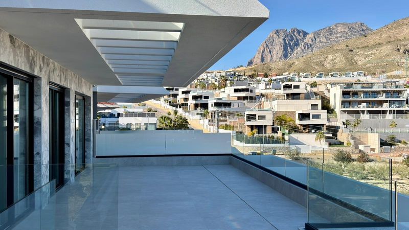 Foto 9ac2adf4-46f7-492a-ae47-af819dbc7e7a. Apartament amb calefacció aparcament piscina a balcón de Finestrat-terra marina Finestrat