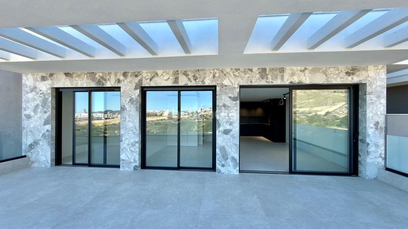 Foto de46761a-ab2e-4a35-beeb-6c8797bd5597. Apartament amb calefacció aparcament piscina a balcón de Finestrat-terra marina Finestrat