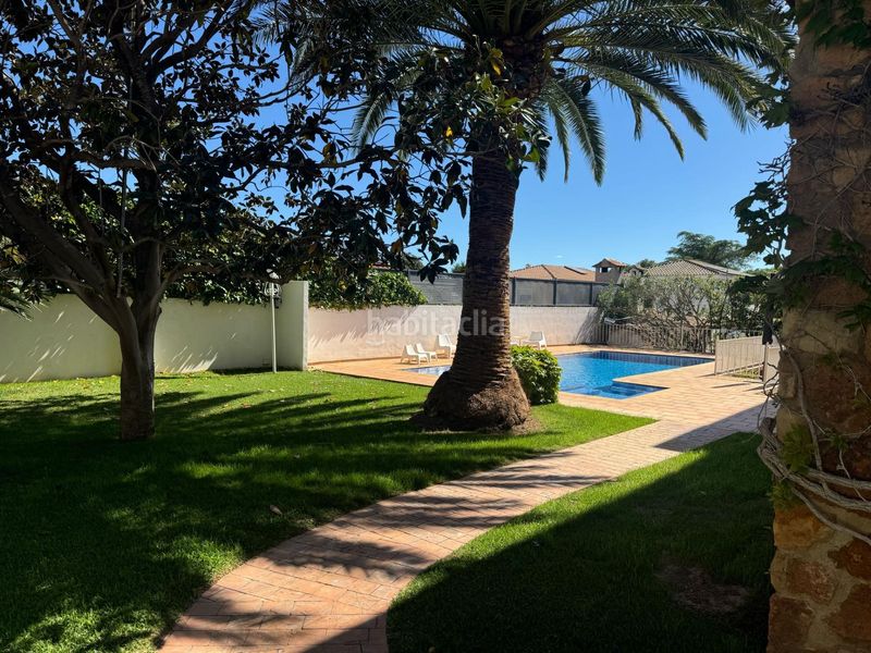 Foto a2c84148-0eac-4764-86db-a7f81e44ca9d. Xalet amb aparcament piscina a Riba - roja de Túria
