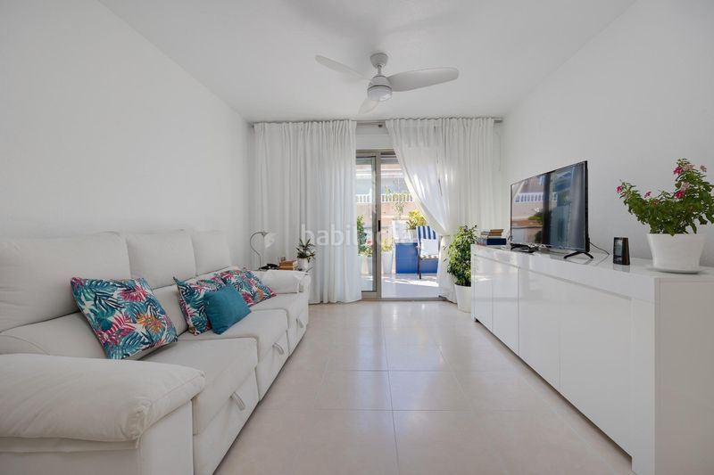 Foto 234415b7-8431-4ed5-8d94-bcf44b6fc700. Àtic amb aparcament piscina a Zona Playa de los Locos Torrevieja