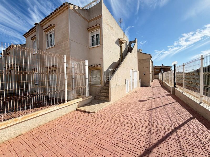 Foto 591b95c2-ecec-4f46-88de-9b8d6b4dcb07. Casa amb piscina a Aguas Nuevas Torrevieja