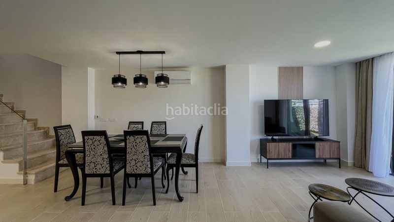 Foto c054ac5f-690d-4306-a9aa-6738e7203e5f. Dúplex amb aparcament piscina a balcón de Finestrat-terra marina Finestrat