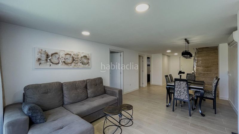 Foto d5e434df-2928-4759-a21c-e28563df28e6. Dúplex amb aparcament piscina a balcón de Finestrat-terra marina Finestrat
