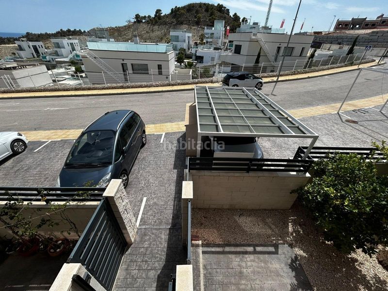 Foto 108629f0-5c2a-4c0d-83c4-af8ceff2019a. Ático  con solárium y jacuzzi en la urbanización alegria village en Finestrat