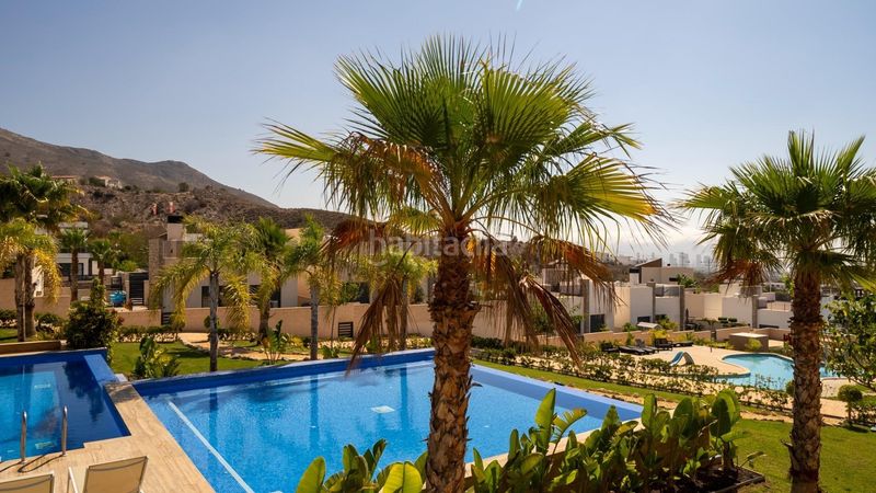 Foto c6a92e1e-bef2-4b4e-8f88-f229b16c142e. Ático  con solárium y jacuzzi en la urbanización alegria village en Finestrat