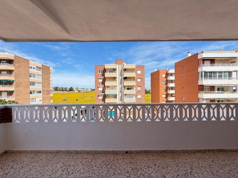 Foto c89d4fba-91ba-408f-b7c0-07930a4b0376. Apartament amb calefacció a Punta Prima Torrevieja