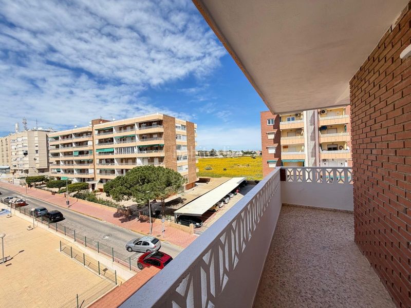Foto e8744156-b808-43a8-a4fb-a54c3ab3f986. Apartament amb calefacció a Punta Prima Torrevieja