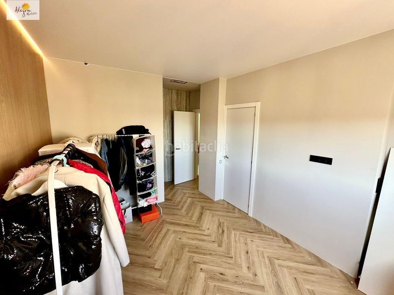 Foto 035d2421-a65c-44f2-a288-c207472c351a. Apartament amb calefacció aparcament piscina a Centro Ciudad Paterna