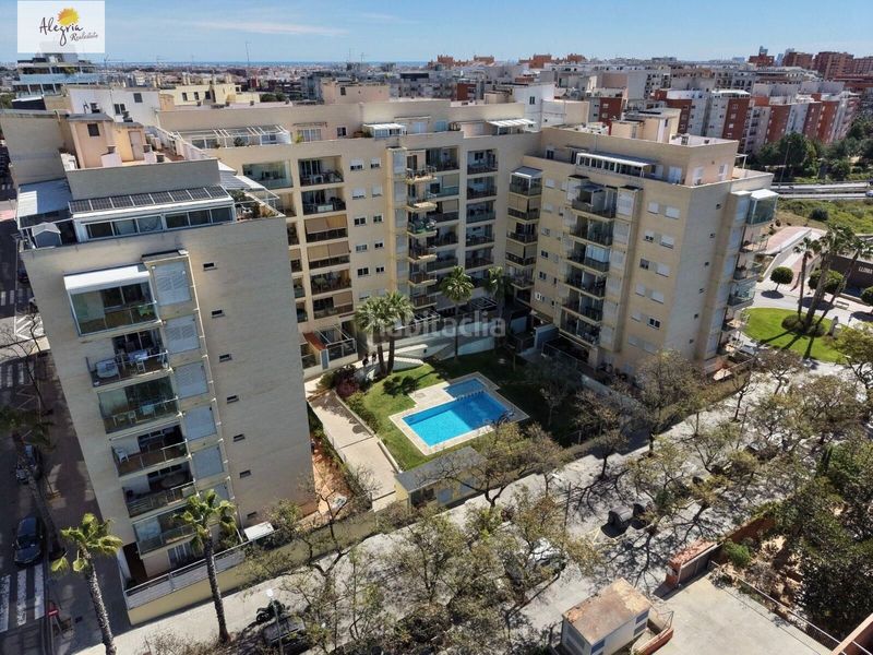 Foto 0d77c25e-2e4e-44d8-b897-24b95e29986e. Apartament amb calefacció aparcament piscina a Centro Ciudad Paterna