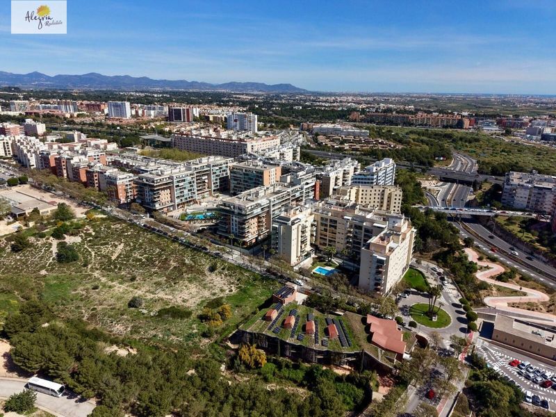 Foto e057109f-46fd-4073-8ed5-96acb11e5dc1. Apartament amb calefacció aparcament piscina a Centro Ciudad Paterna