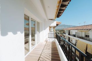 Attico in Altea Ciudad. Amplio apartamento completamente renovado en el corazón de altea