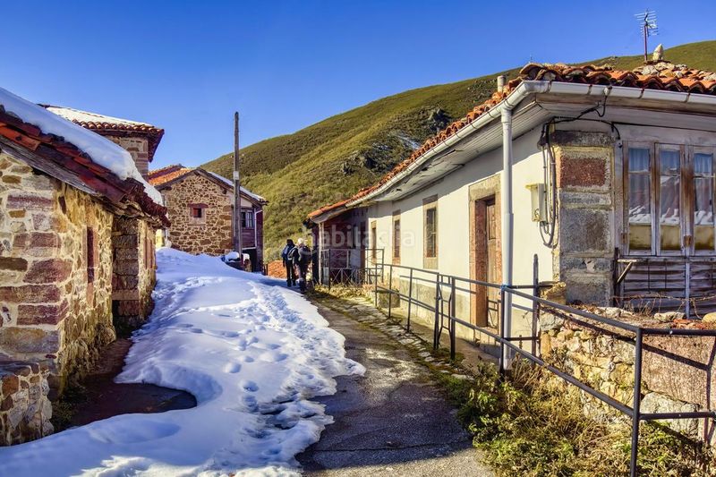 Foto 50a5a8fe-d631-4cd4-8473-fabf7f84ad5e. Casa a Teverga