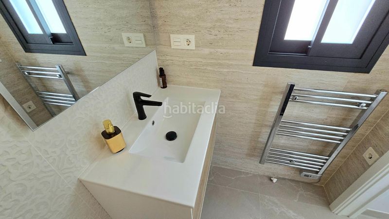 Foto f14ededb-c9ae-4b86-85c8-3bd0da9e2c6e. Àtic amb calefacció aparcament piscina a Las Piscinas Naturales Torrevieja
