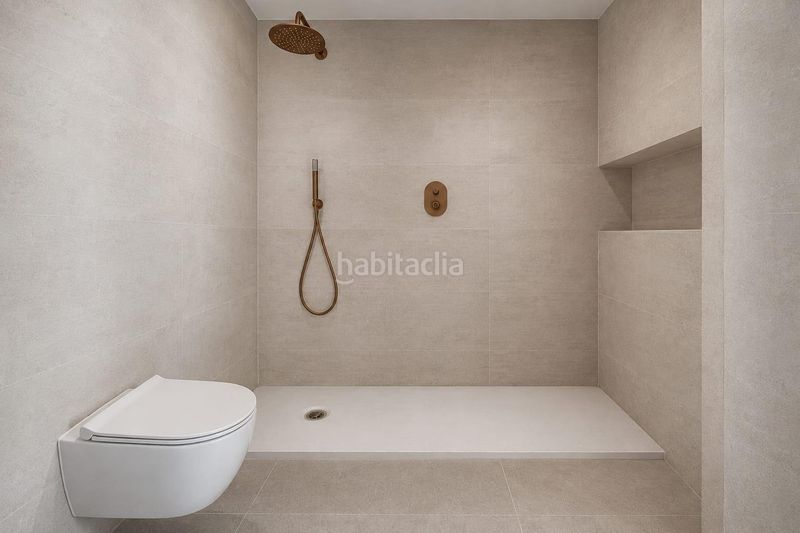 Foto f137d0e7-312a-4353-8d5d-8b236b8ff3e9. Pis amb calefacció piscina a San Antón Alicante